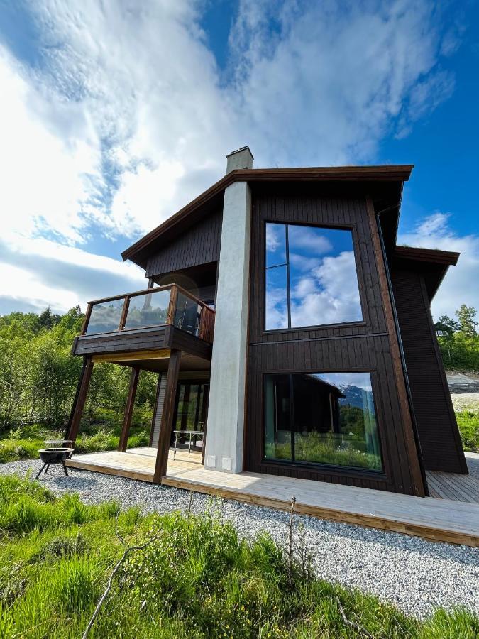 Nordic Charm Retreat With Sauna, Central To Strandafjellet Ski Resort & Geiranger Stranda  Extérieur photo